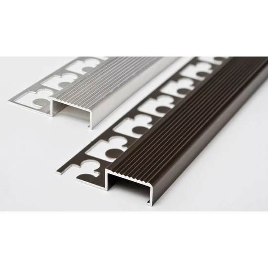 Viarprofil AST10 10 mm natur szögletes beépíthető lépcső profil